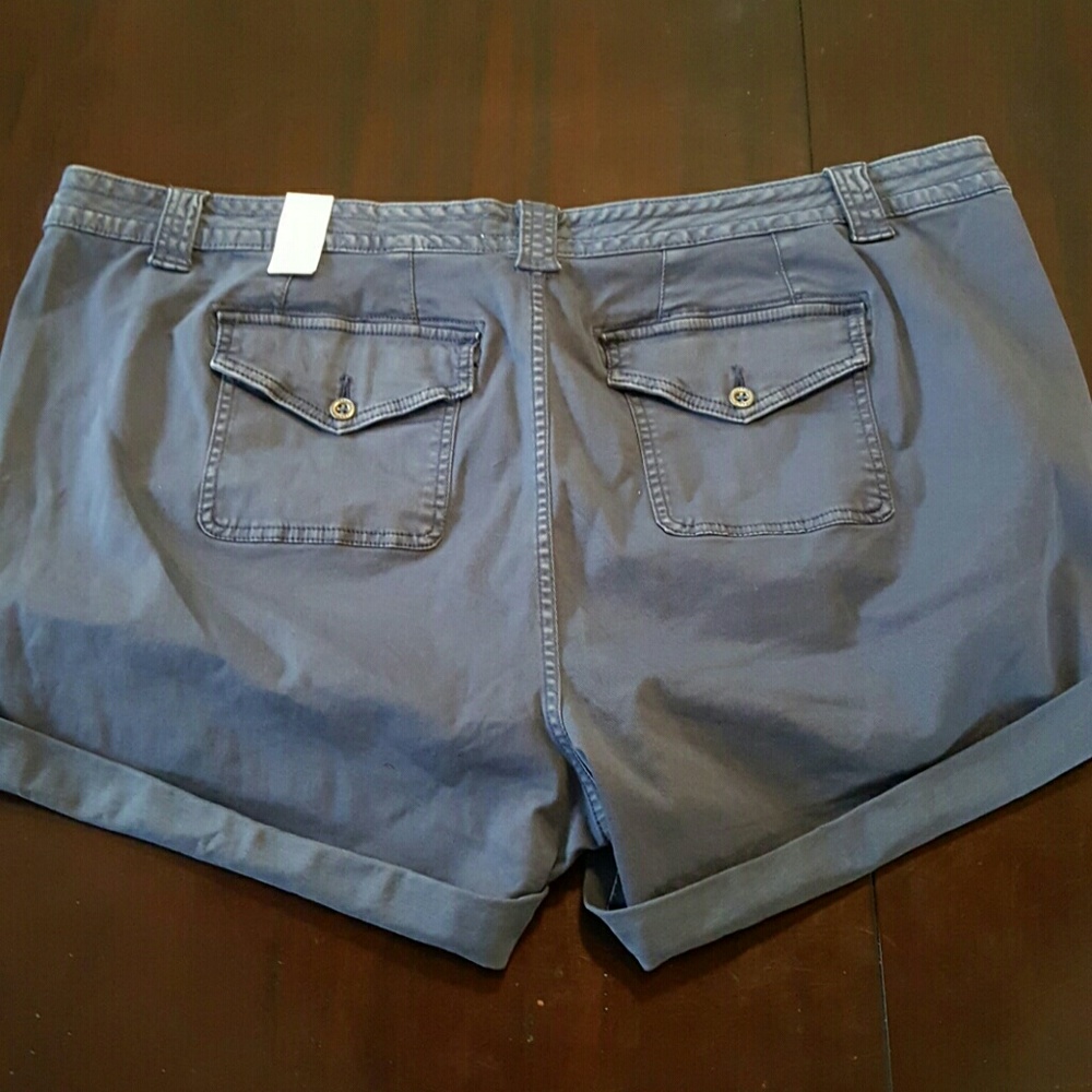 New torrid military blue shorts - Picture 5 of 7